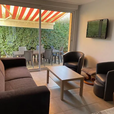 Baie Mt St Michel , , Caprice Rdc , 50 M ,7 Pers , Pres Dday * Jullouville-les-Pins