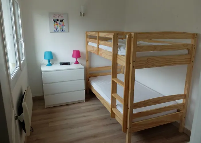 Baie Mt St Michel , , Caprice Rdc , 50 M ,7 Pers , Pres Dday * Jullouville-les-Pins